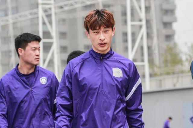 彩经网官网app下载-国安替补变泰达“外援” 巴顿：加盟津门虎是我选的